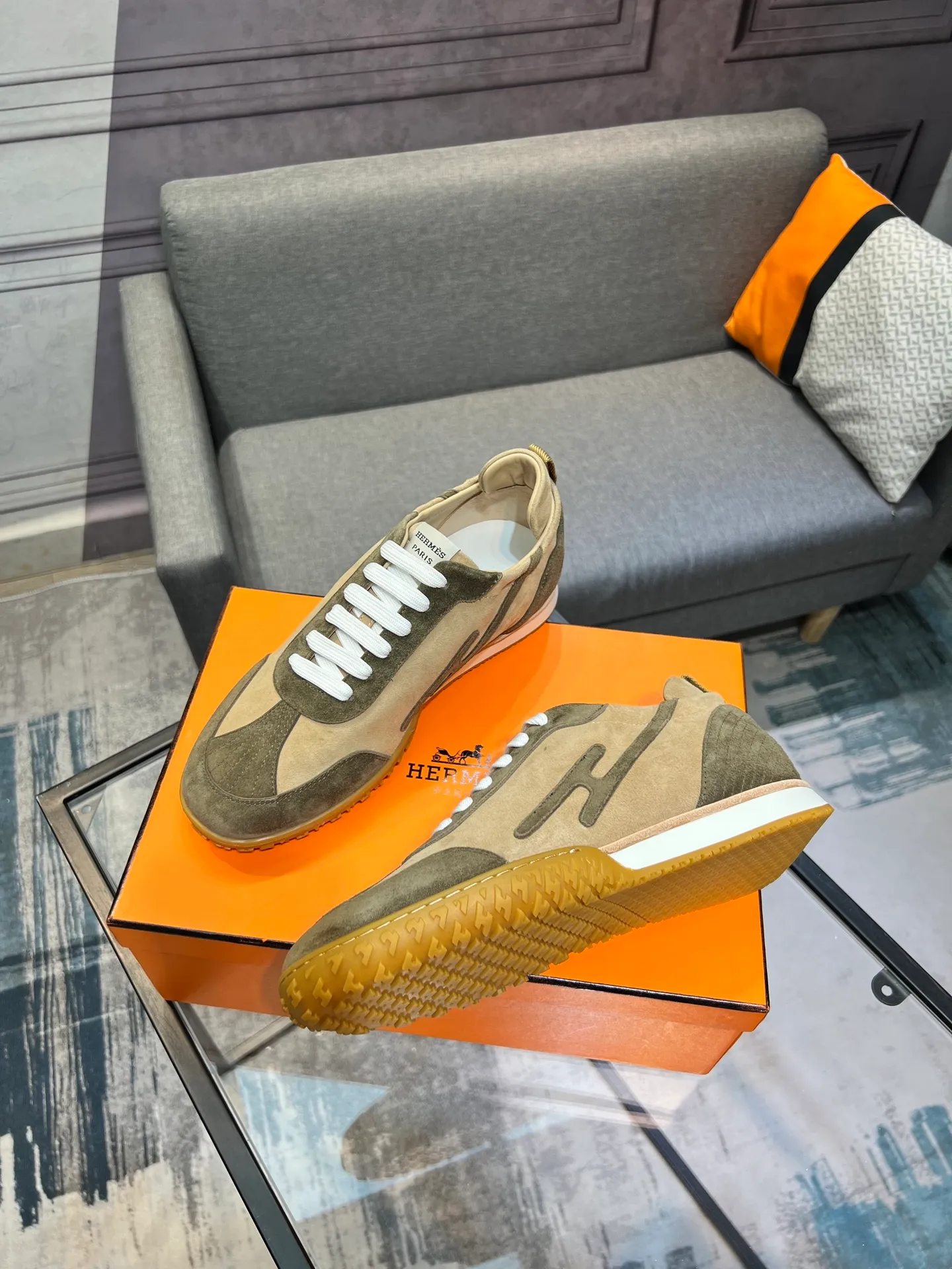 Men's shoes 💰700 [HERMES] Hermès - High-end quality original order 🔍🔍 - Upper: 🔝 cowhide suede splicing design - Inner lining: imported mixed sheepskin - Outsole: TPR foam · Rubber: two-color combined molding outsole - Super high quality control · Fine workmanship: highlighted (high-end, luxury, grade) -Size: 38-44 (45, 46, can be customized)